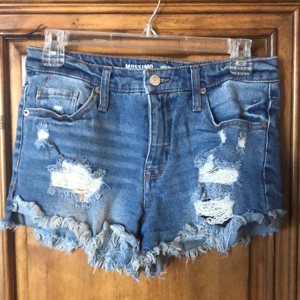 Mossimo High Rise Jean Short!